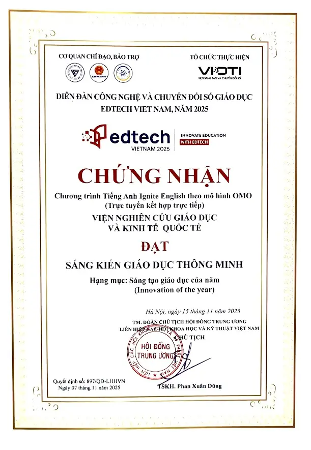 Chứng nhận Sáng kiến Giáo dục Thông minh, hạng mục Sáng tạo giáo dục của năm, trao cho Viện ISIEE